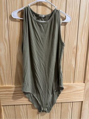 Heatherly ribbed tank top bodysuit— Green— women’s size 1X
